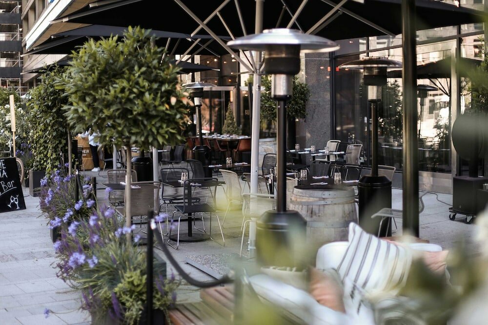 Фото Hotel At Six