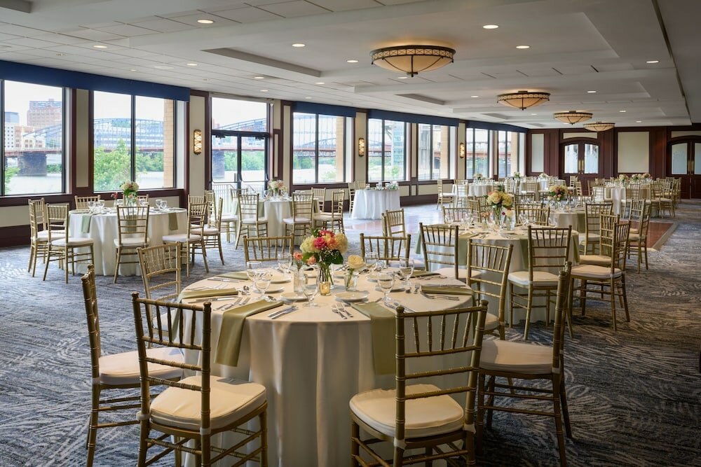 Фото Sheraton Pittsburgh Hotel at Station Square