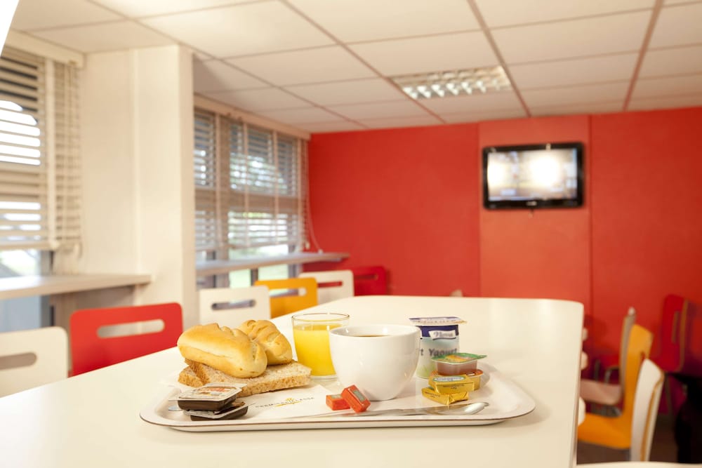 Фото Premiere Classe Herblay