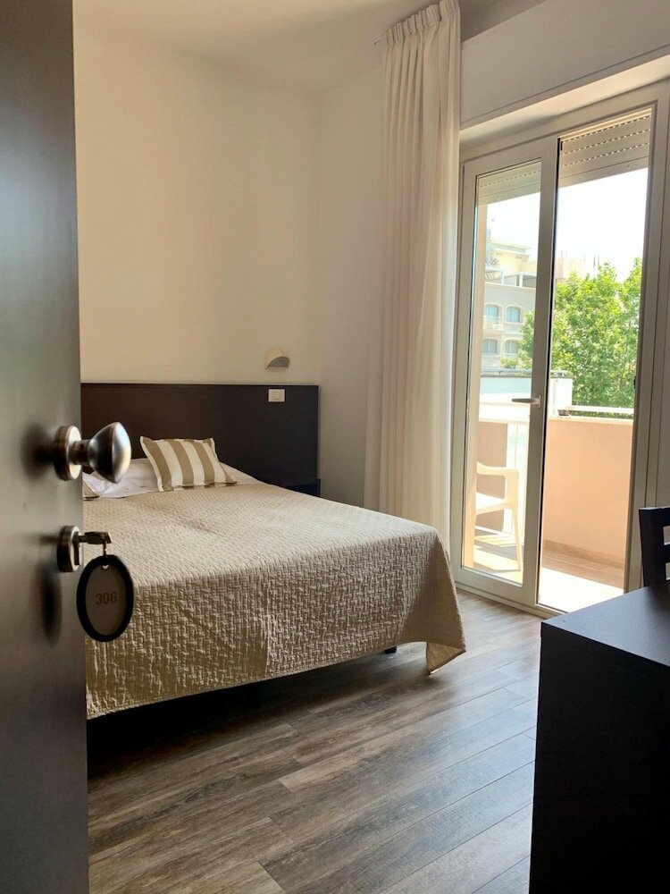 Фото Hotel Carmen