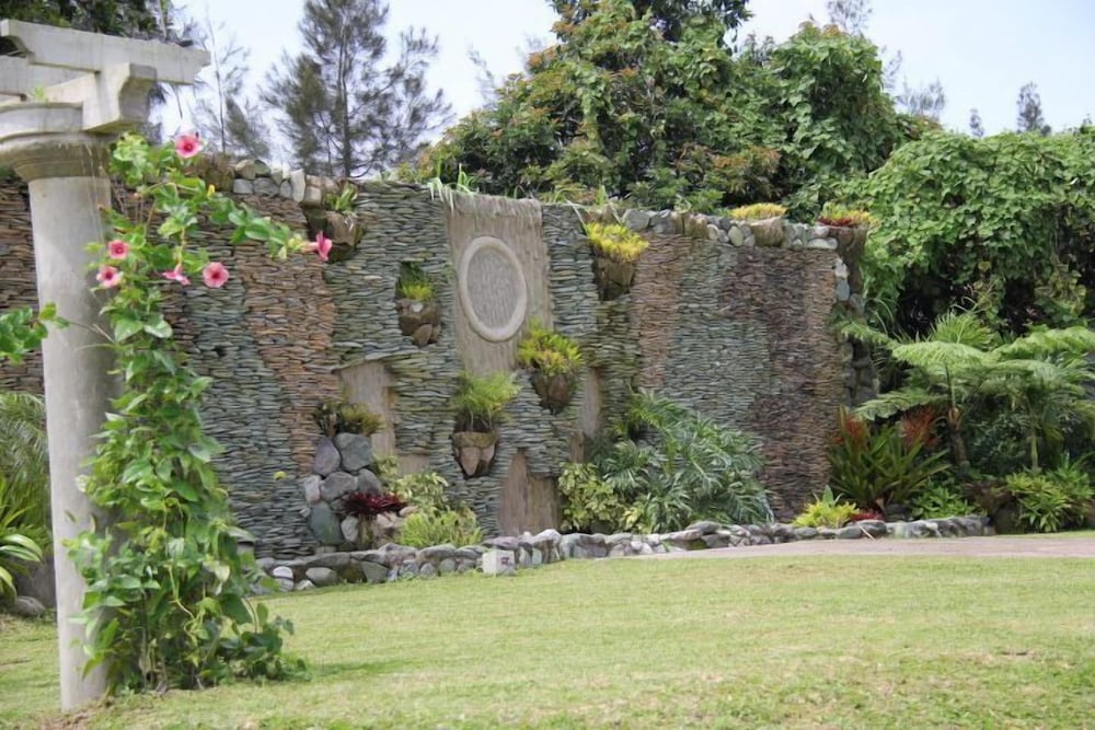 Фото The Q Hotel & Restaurant