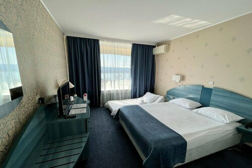 Гостиница Turnu Severin Continental Hotel в Мехединци