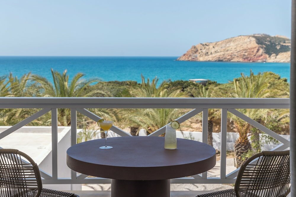 Фото Golden Milos Beach