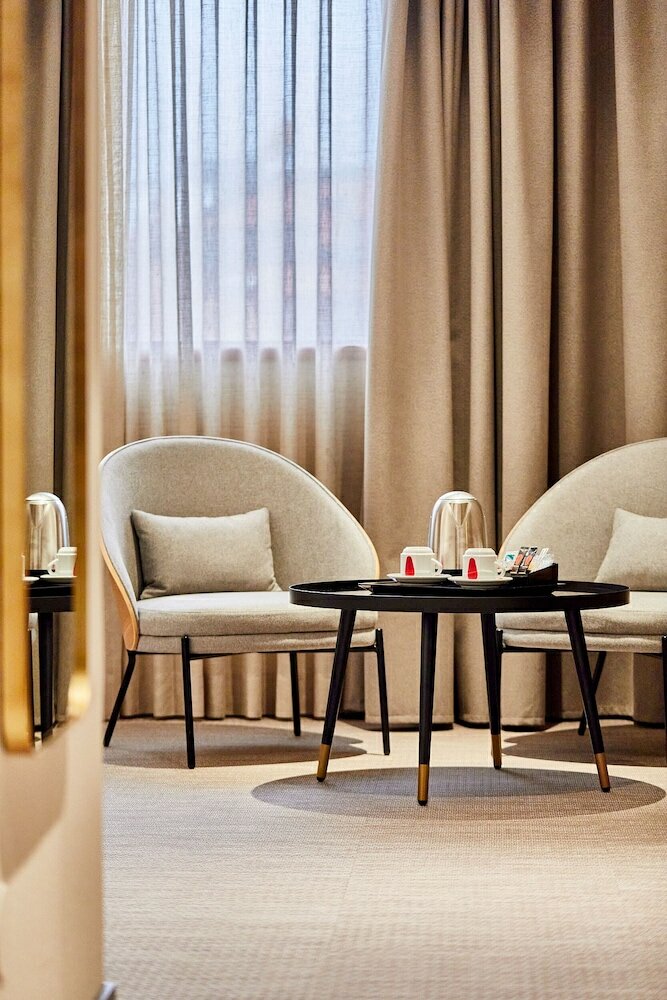 Фото Hotel Silken Ciudad Gijon