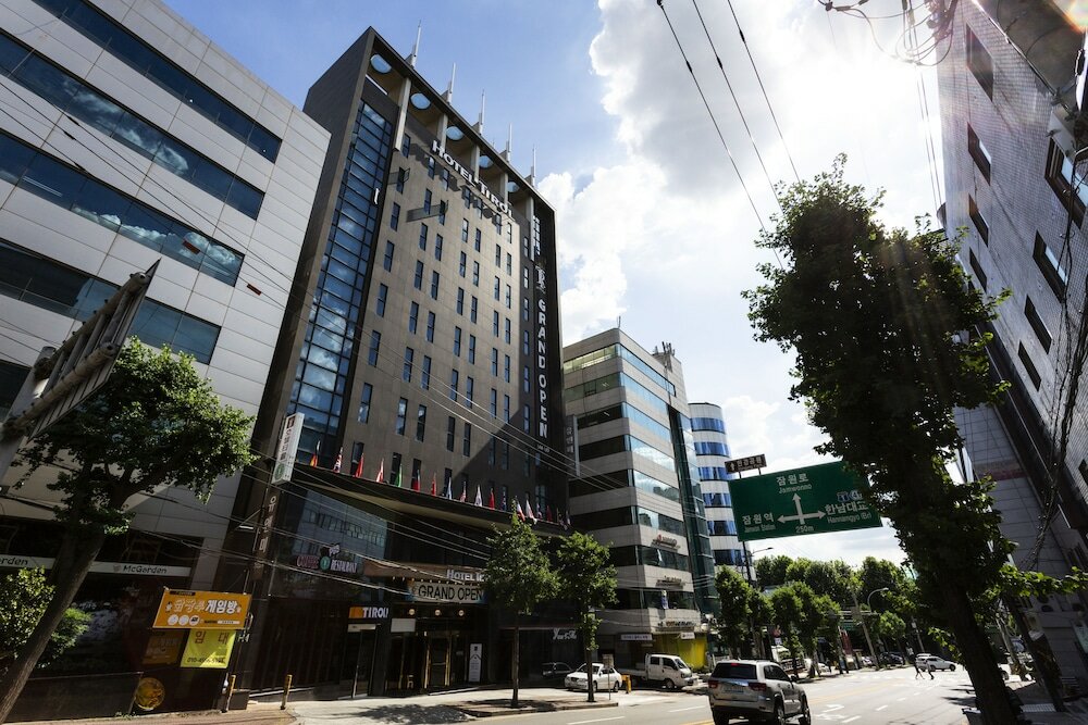 Фото Hotel Tirol