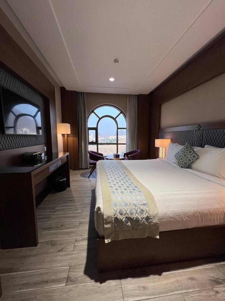 Фото Violet Al Shisha Hotel