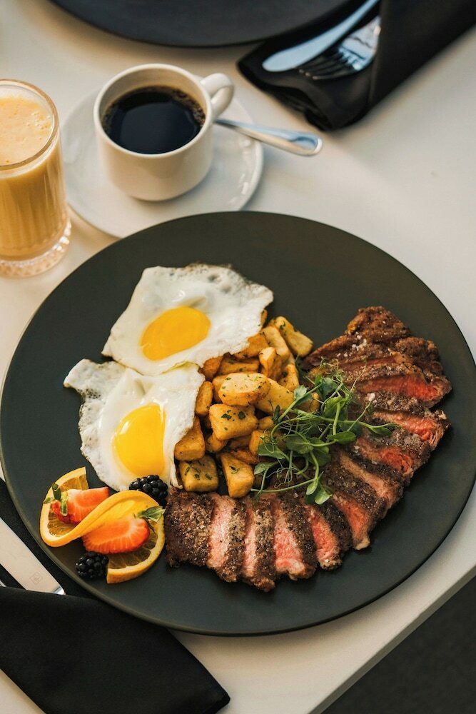 Фото Sheraton Montreal Airport Hotel