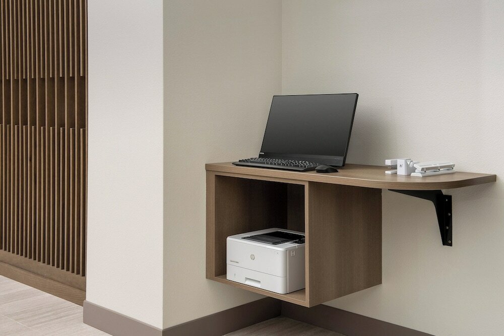 Фото Element Portland Beaverton