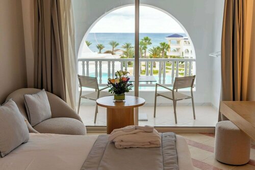 Гостиница Golden Tulip Taj Sultan в Хаммамете