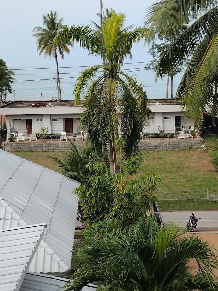 Фото Khaolak Summer House Resort 2