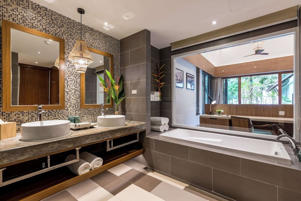 Фото Outrigger Khao Lak Beach Resort