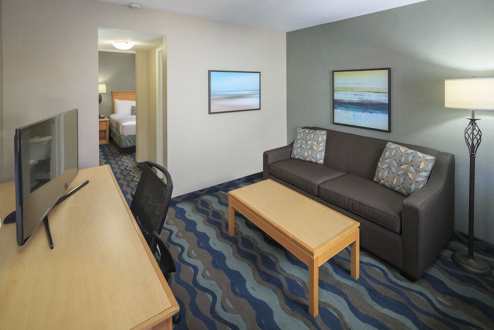 Фото Accent Inns Vancouver Airport