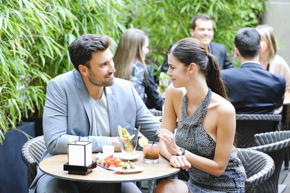 Фото Eastwest Hotel