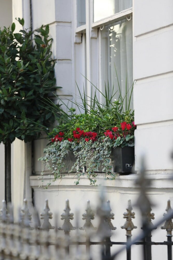 Фото Phoenix Hotel