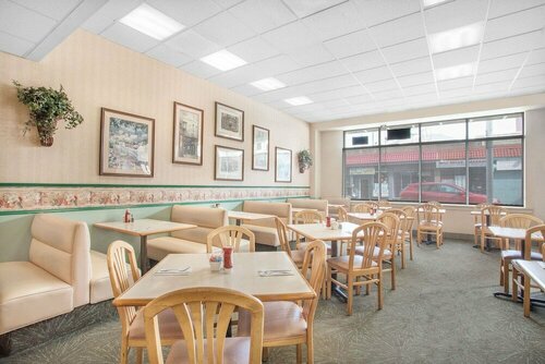 Внешний вид отеля Howard Johnson by Wyndham Atlantic City в Атлантик-Сити, фото 4