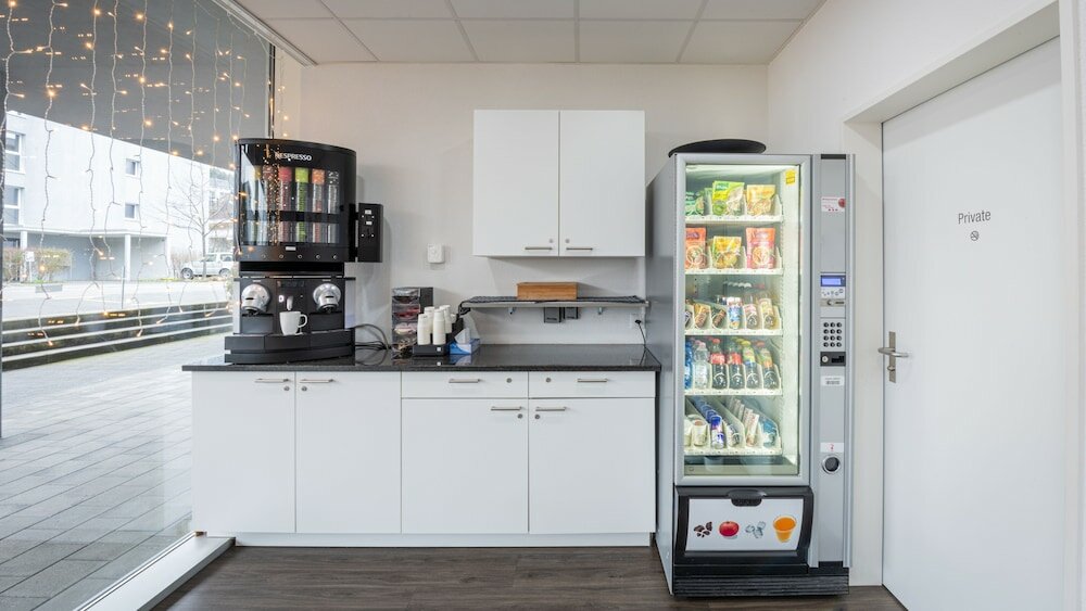 Фото Hine Adon Apart Hotel Bern-Airport