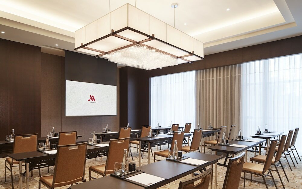 Фото Zhuhai Marriott Hotel