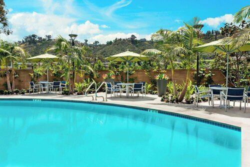 Внешний вид отеля Springhill Suites San Diego Mission Valley в Сан-Диего, фото 2