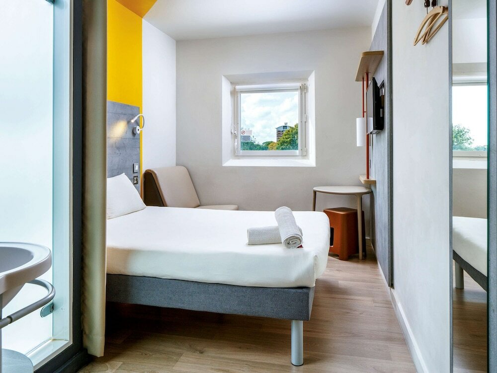 Фото Ibis budget London Hounslow
