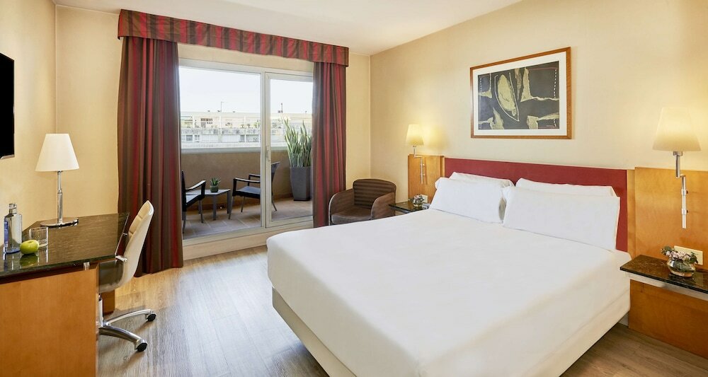 Фото Nh Ciutat de Reus