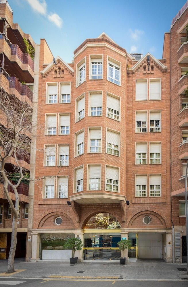 Фото Gran Derby Suite Hotel