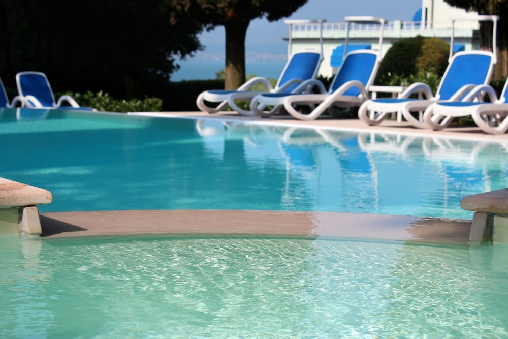 Фото Hotel Désirée