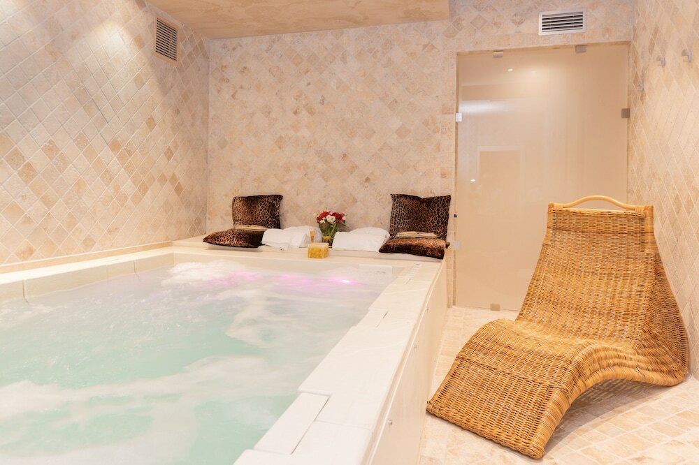 Фото Hotel Adler Cavalieri