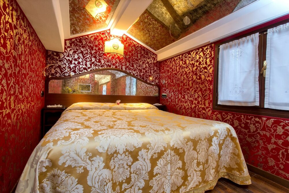 Фото Antica Locanda Sturion - Residenza d'Epoca