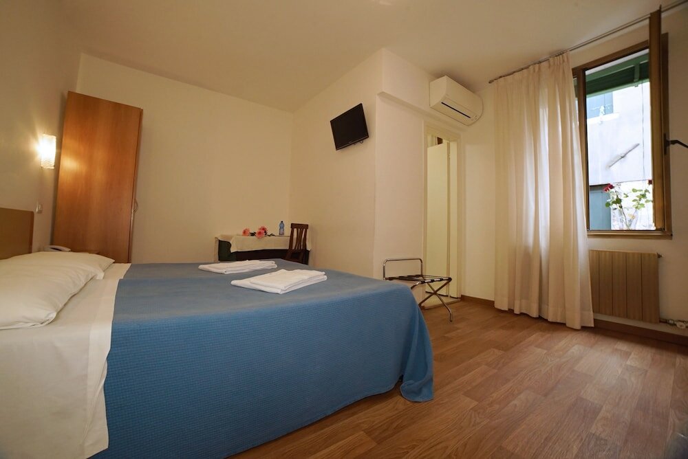 Фото Hotel Canada Venezia