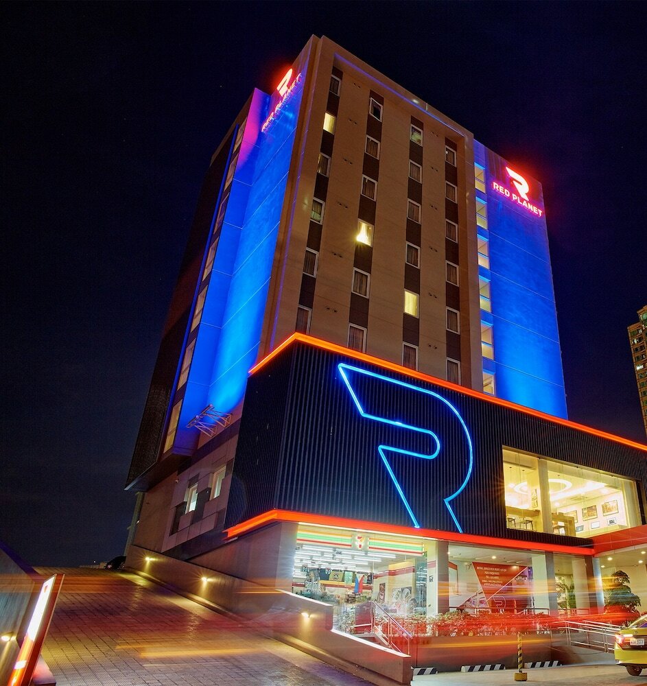 Фото Red Planet Makati Amorsolo