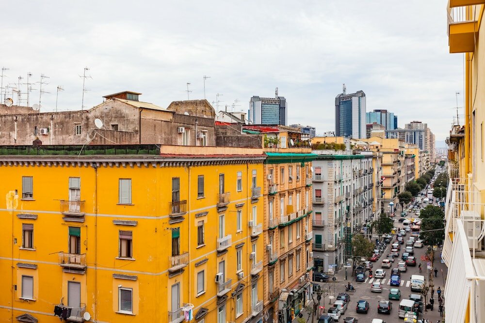 Фото Bh Napoli Railway