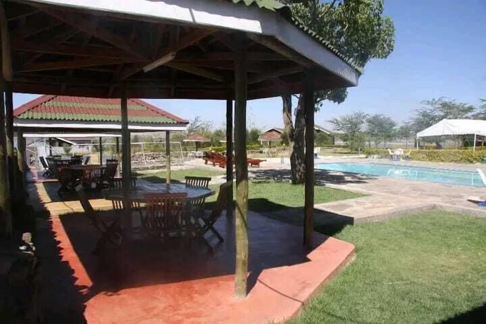 Фото Elementaita Country Lodge