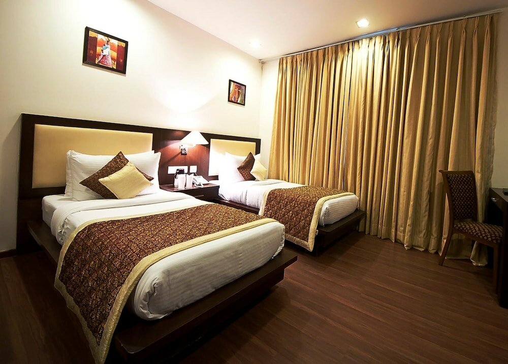 Фото отеля 2