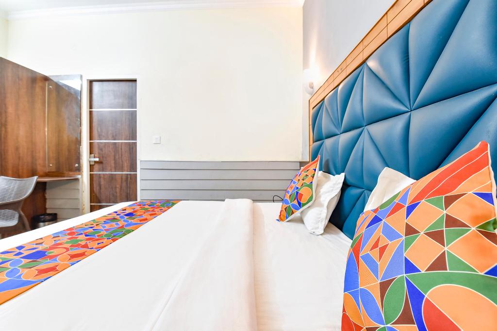 Фото Oyo 4715 Kk Residency