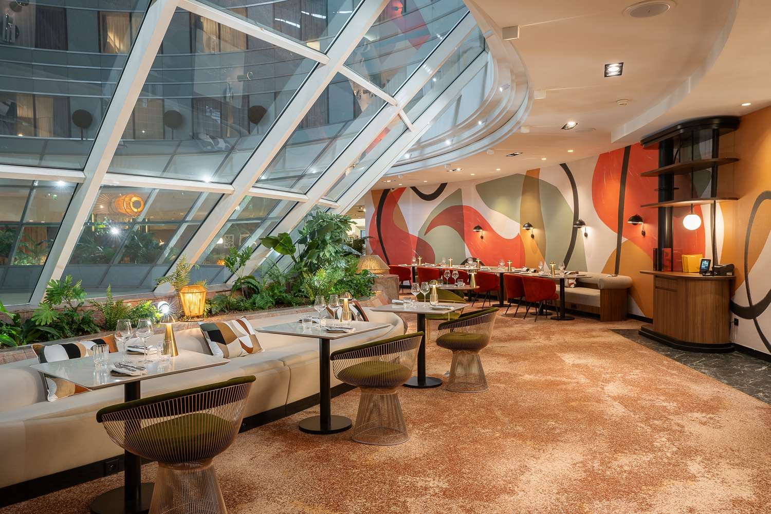 Фото Hilton Paris La Defense