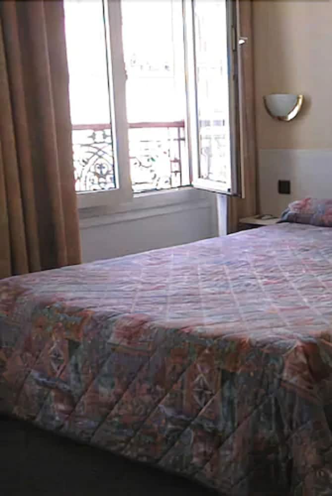 Фото Hotel Ferney République