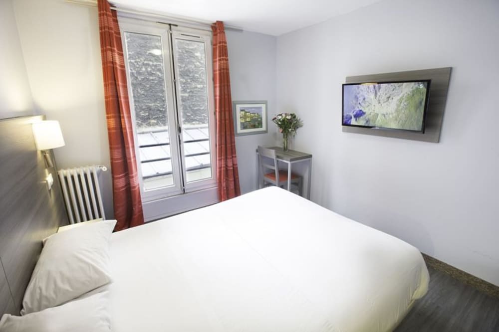 Фото Hipotel Paris Père Lachaise République