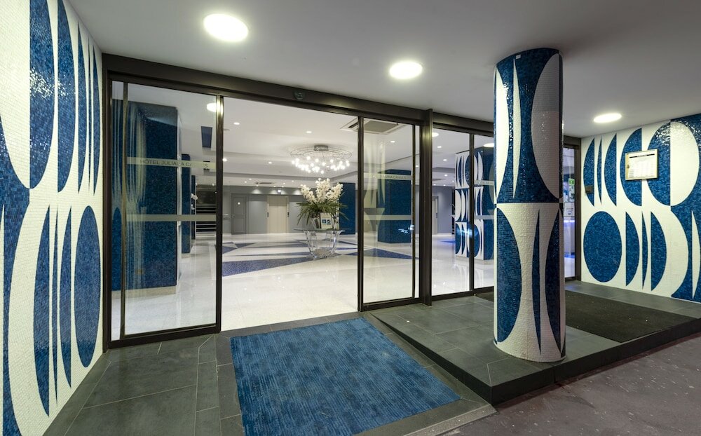 Фото Hotel Juliana Cannes