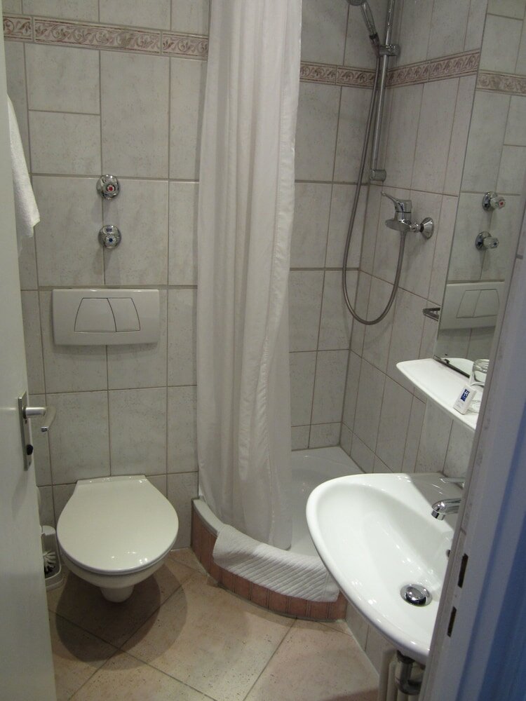 Фото Westend Hotel