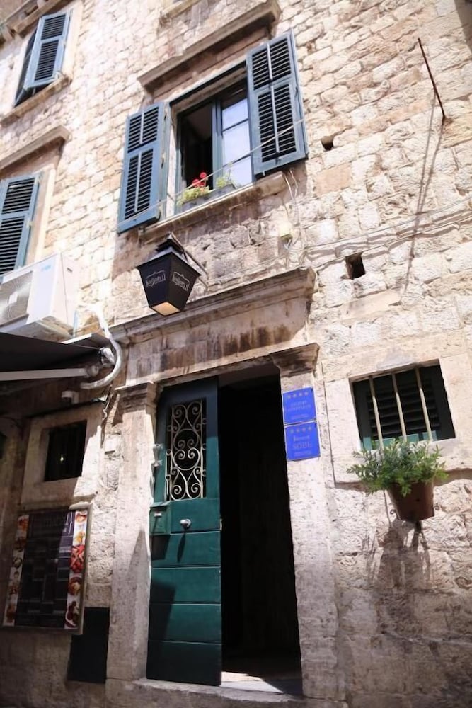 Фото Apartments & Rooms Lejletul