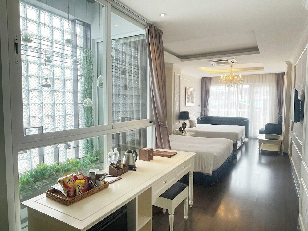 Фото Luxury Old Quarter Hotel & Gym