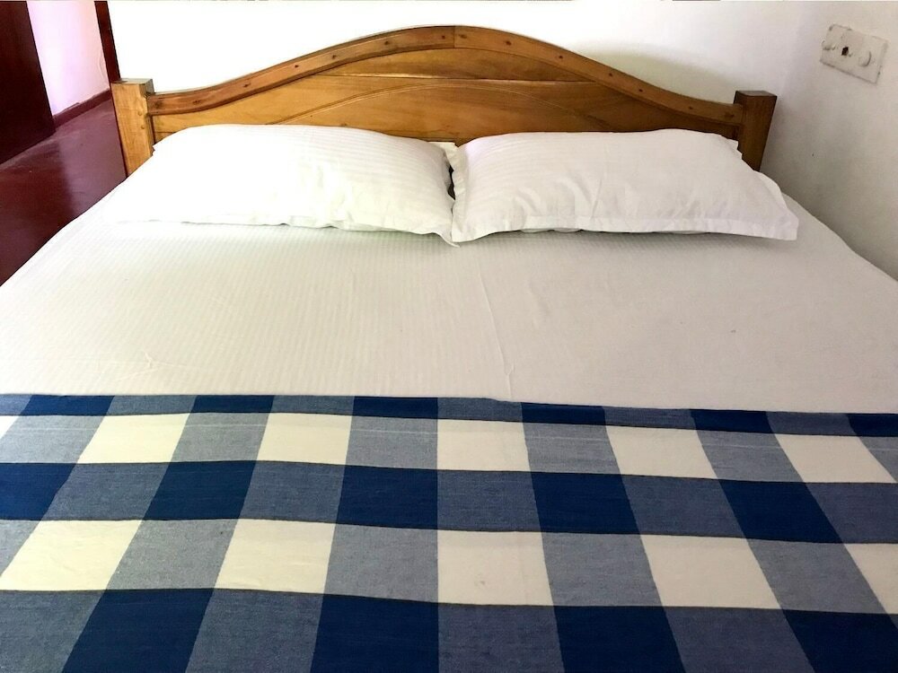 Фото Damith Tourist Inn