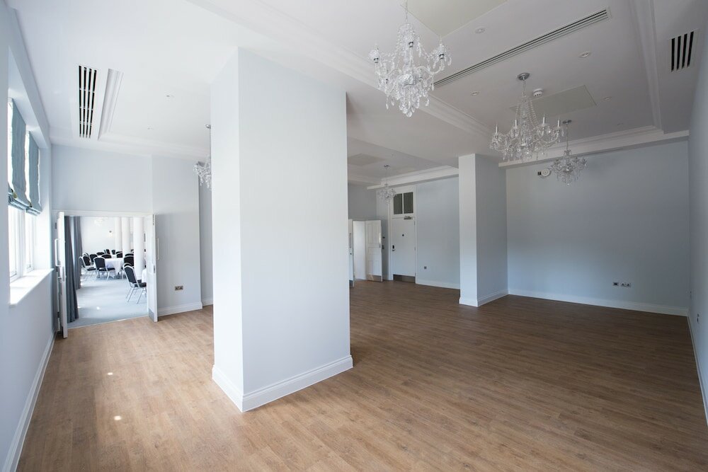 Фото Yarrow Hotel