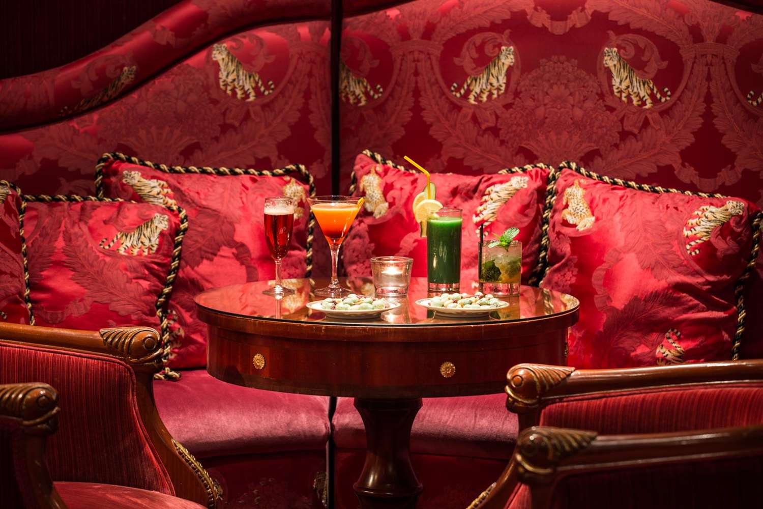 Фото The Bentley London