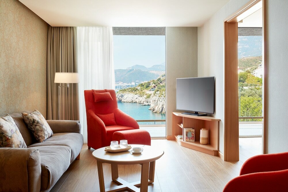 Фото Maestral Resort & Casino