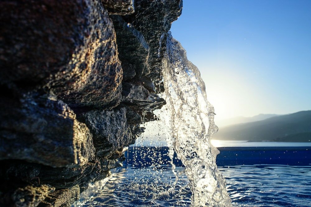 Фото Cavos Bay Hotel and Studios