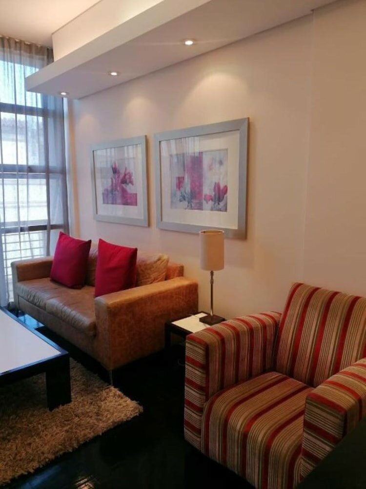 Фото Mandela Rhodes Place Hotel