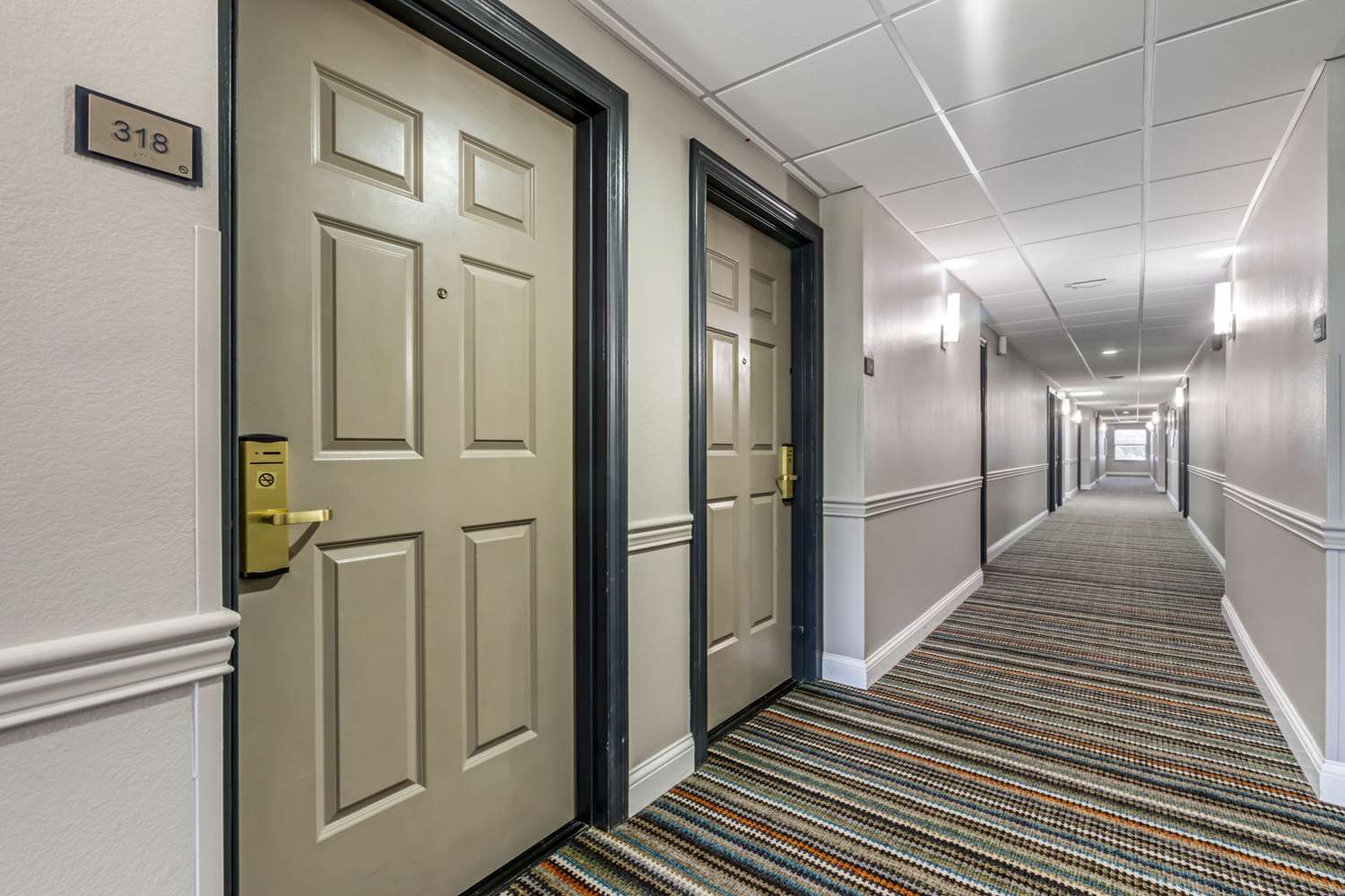 Фото Country Inn & Suites by Radisson, Tampa Airport North, Fl