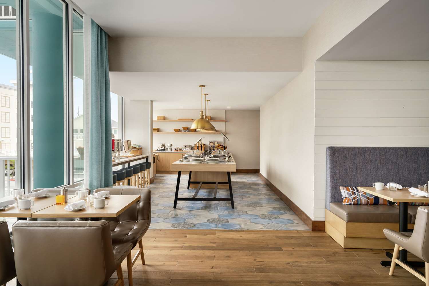 Фото DoubleTree by Hilton Ocean City Oceanfront