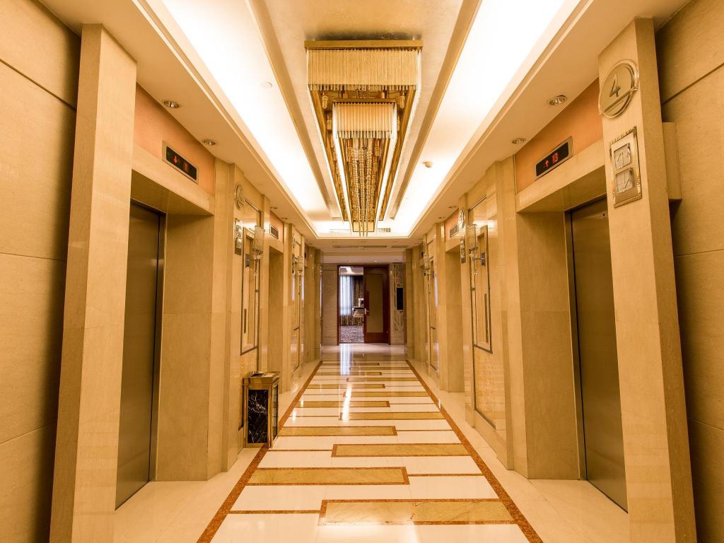 Фото China Palace Hotel